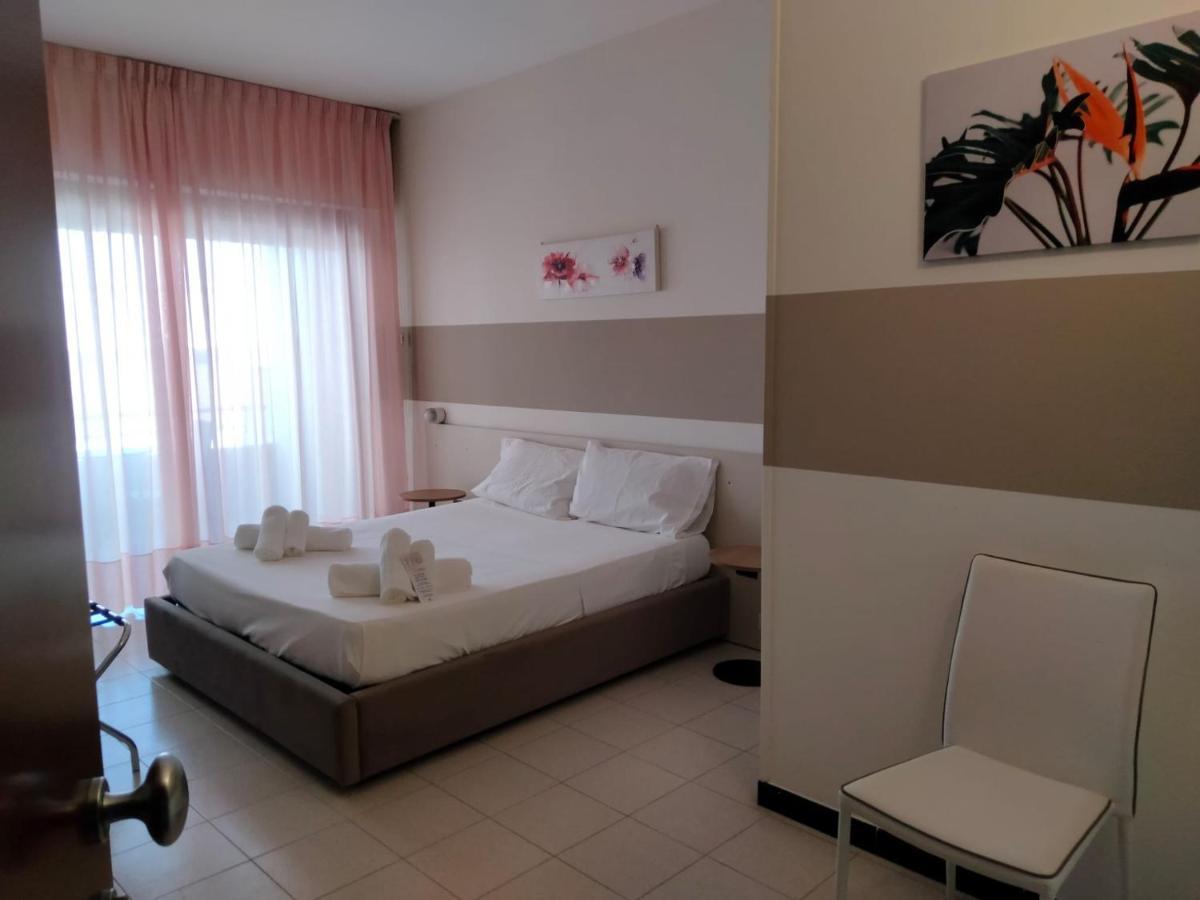 Hotel Baia Verde Галлиполи Экстерьер фото
